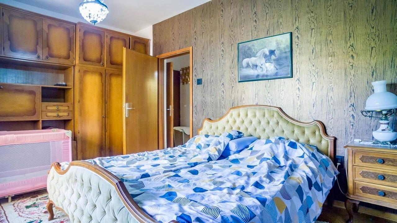 100 M2 Apartment In The Diplomatic Area Белград Экстерьер фото