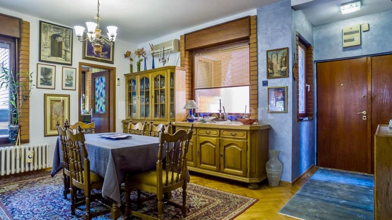 100 M2 Apartment In The Diplomatic Area Белград Экстерьер фото